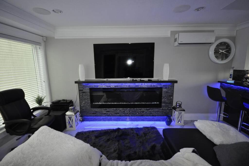 Beautiful Bright 3 Bed Townhouse Apartment Vancouver Bagian luar foto