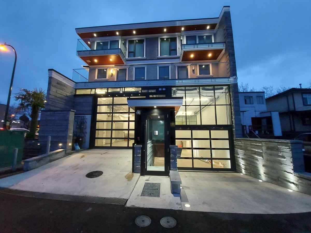 Beautiful Bright 3 Bed Townhouse Apartment Vancouver Bagian luar foto